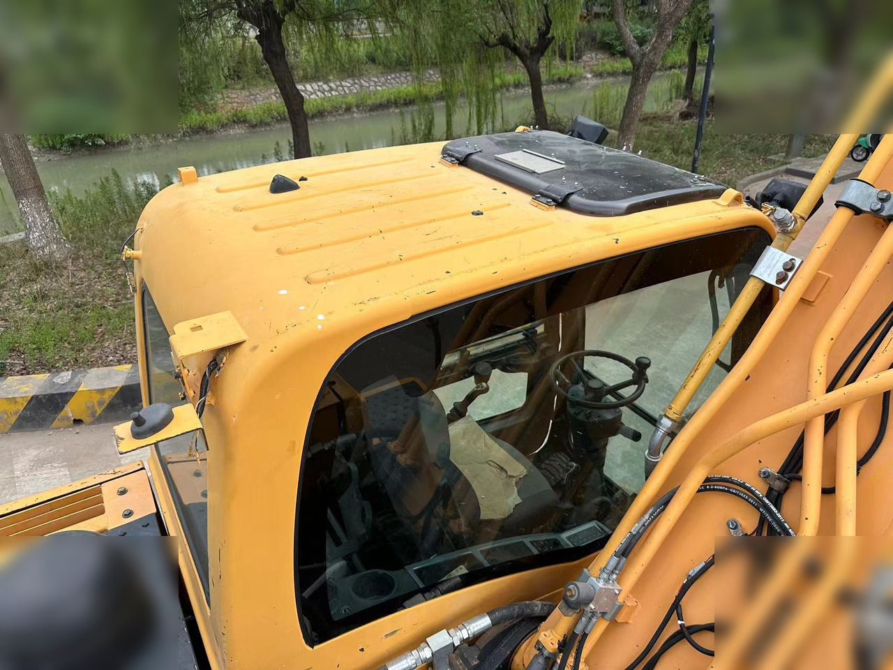 Kolesové rýpadlo HYUNDAI ROBEX 210W-9: obrázek 6