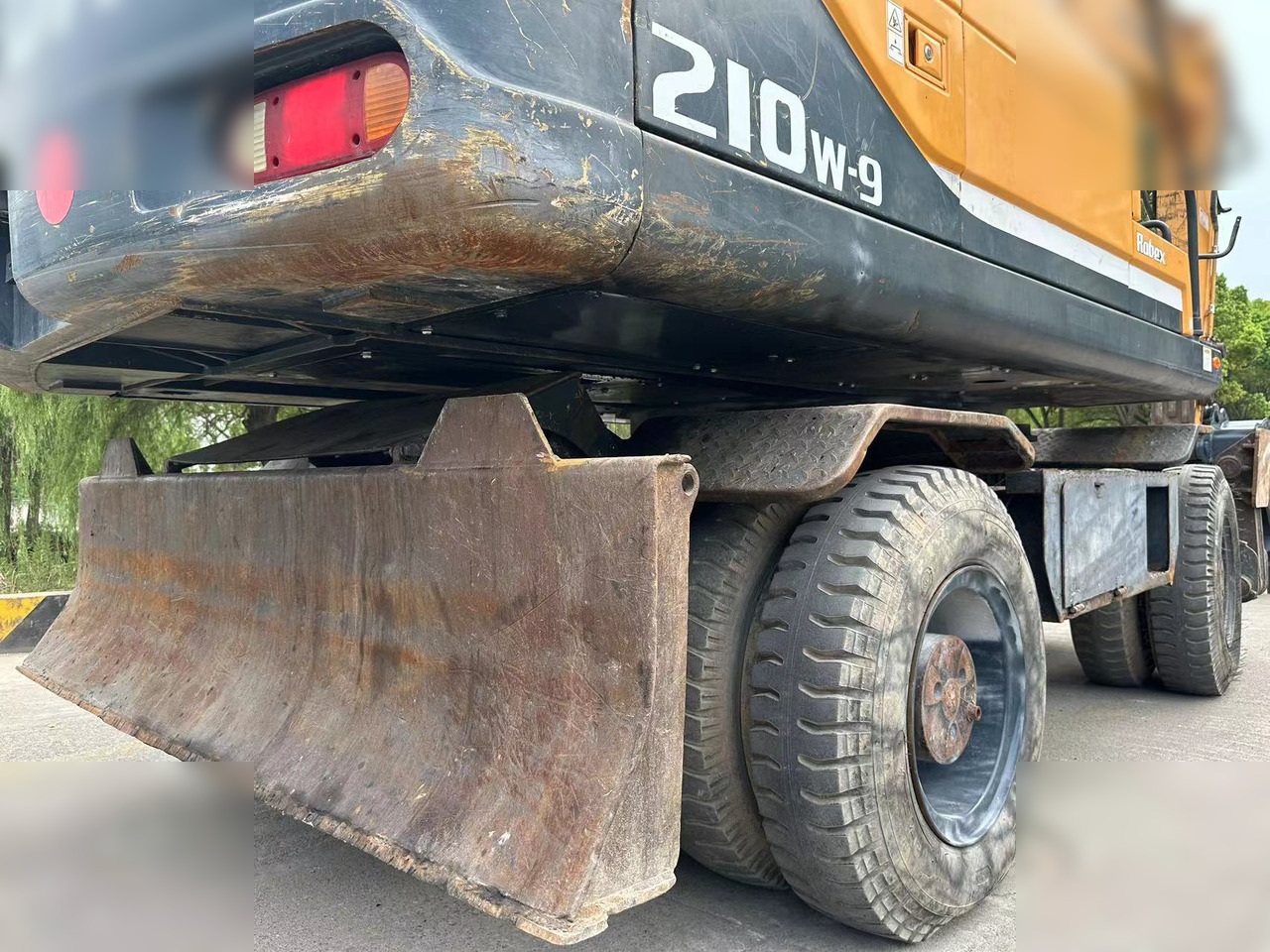 HYUNDAI ROBEX 210W-9 - Kolesové rýpadlo: obrázek 4 HYUNDAI ROBEX 210W-9 - Kolesové rýpadlo: obrázek 4