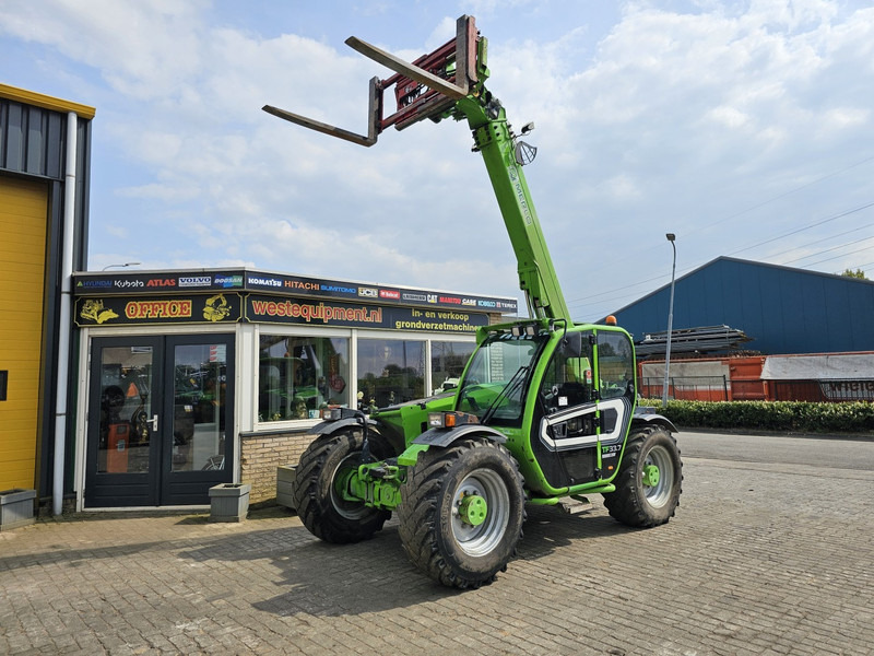 Teleskopický manipulátor Merlo TF33.7-115: obrázek 8