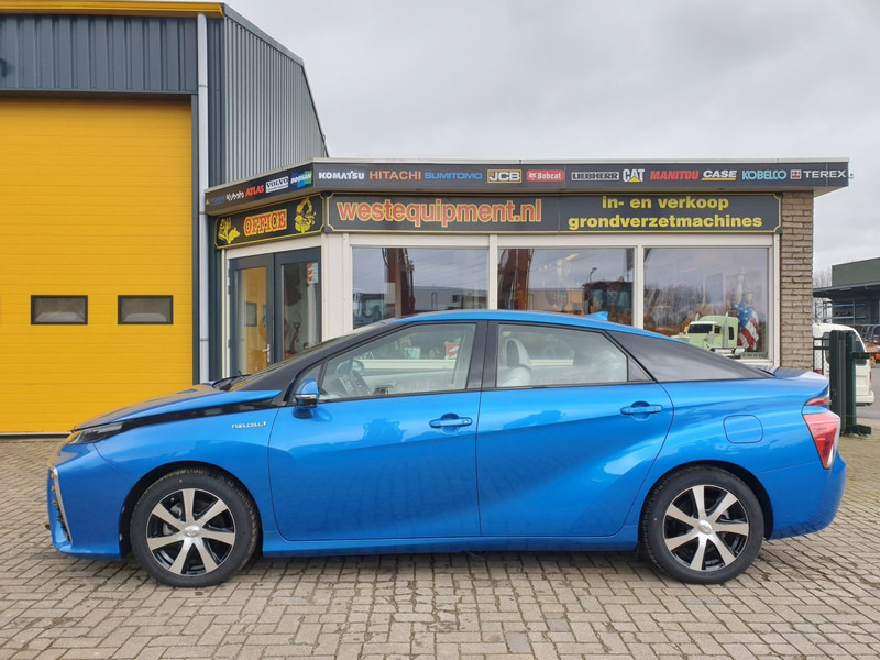 Toyota Mirai - Sedan: obrázek 1 Toyota Mirai - Sedan: obrázek 1