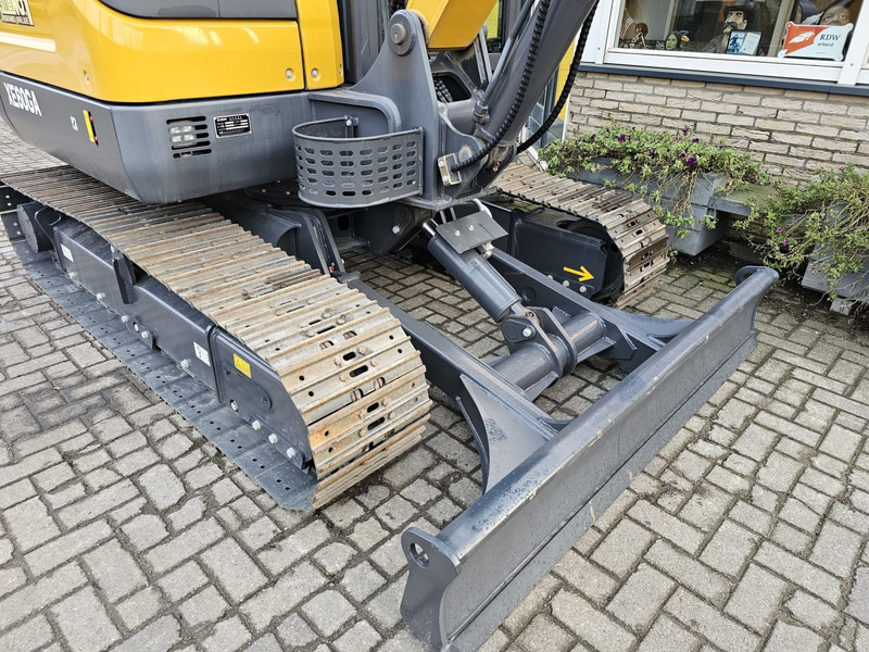 Mini rýpadlo XCMG XE60GA: obrázek 15
