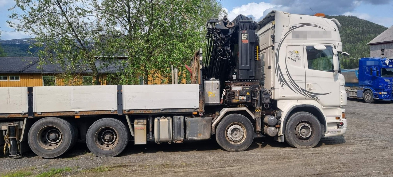 Scania R560 - Nákladní automobil valníkový/ Plošinový, Auto s hydraulickou rukou: obrázek 1 Scania R560 - Nákladní automobil valníkový/ Plošinový, Auto s hydraulickou rukou: obrázek 1