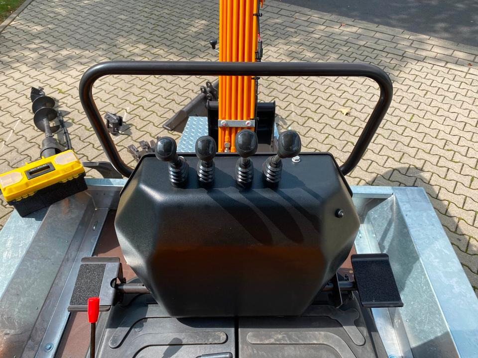 Mini rýpadlo, Přívěs Minibagger BK1300JSR + Anhänger + Zubehör *INKL.19% MWST*BERGER KRAUS*KUBOTA*JOYSTICK*SCHENKWARM*SOFORT!*: obrázek 8