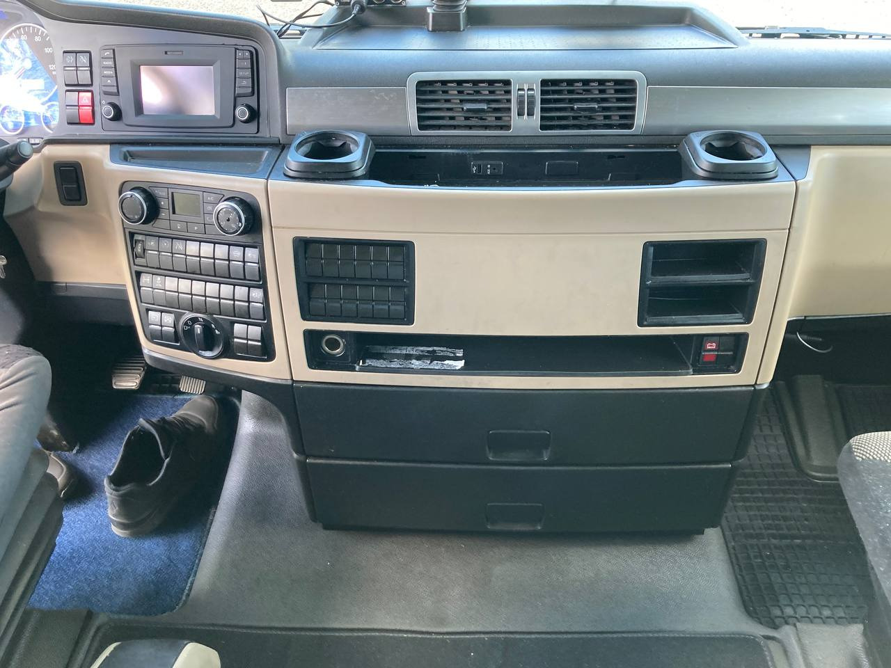 Tahač MAN TGX 18.500 XXL*MEGA*2xTANK*RETARDER*LLS-U*2018*: obrázek 9