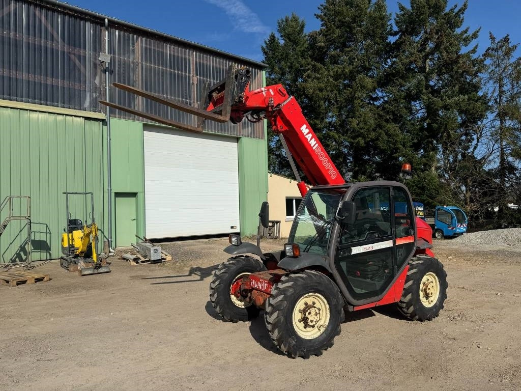 Manitou MLT 523 T - Teleskopický manipulátor: obrázek 1 Manitou MLT 523 T - Teleskopický manipulátor: obrázek 1