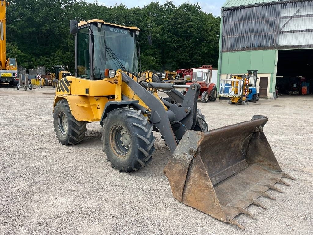 Volvo L 35 B-Z - Kolový nakladač: obrázek 2 Volvo L 35 B-Z - Kolový nakladač: obrázek 2