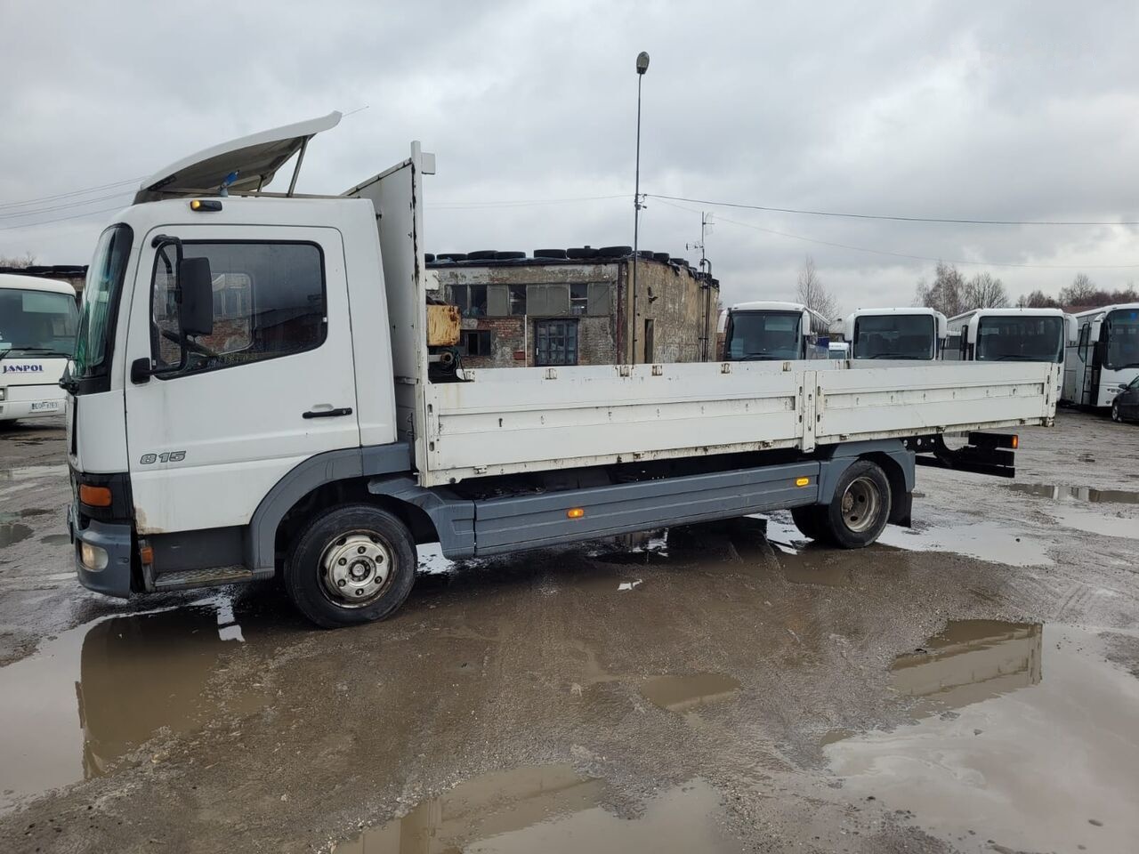 Mercedes-Benz Atego 815 - Nákladní automobil valníkový/ Plošinový: obrázek 2 Mercedes-Benz Atego 815 - Nákladní automobil valníkový/ Plošinový: obrázek 2