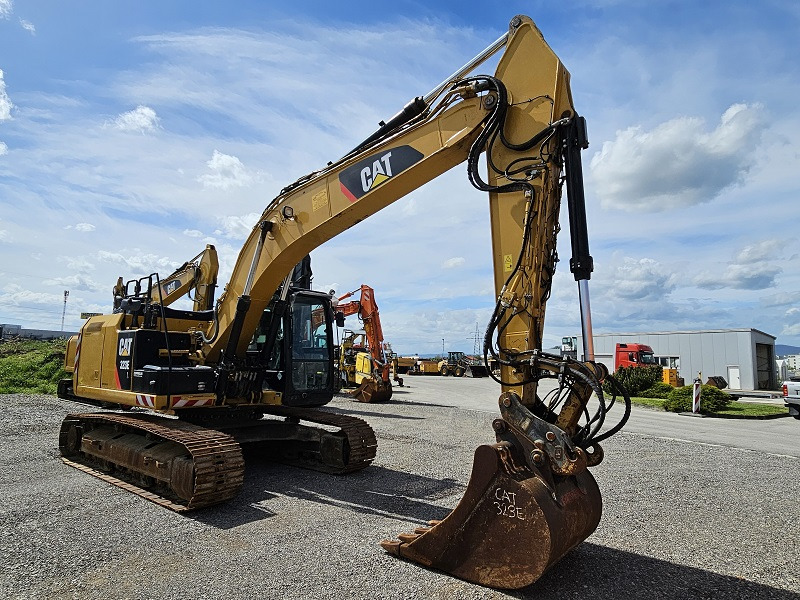 Pásové rýpadlo CATERPILLAR 323EL GPS Trimble: obrázek 6