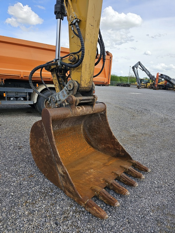 Pásové rýpadlo CATERPILLAR 323EL GPS Trimble: obrázek 20