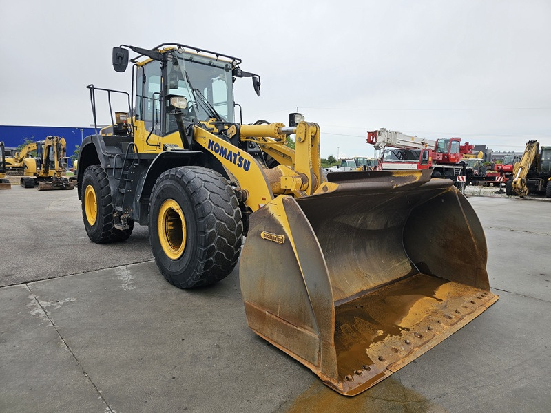 KOMATSU WA380-8 - Kolový nakladač: obrázek 5 KOMATSU WA380-8 - Kolový nakladač: obrázek 5