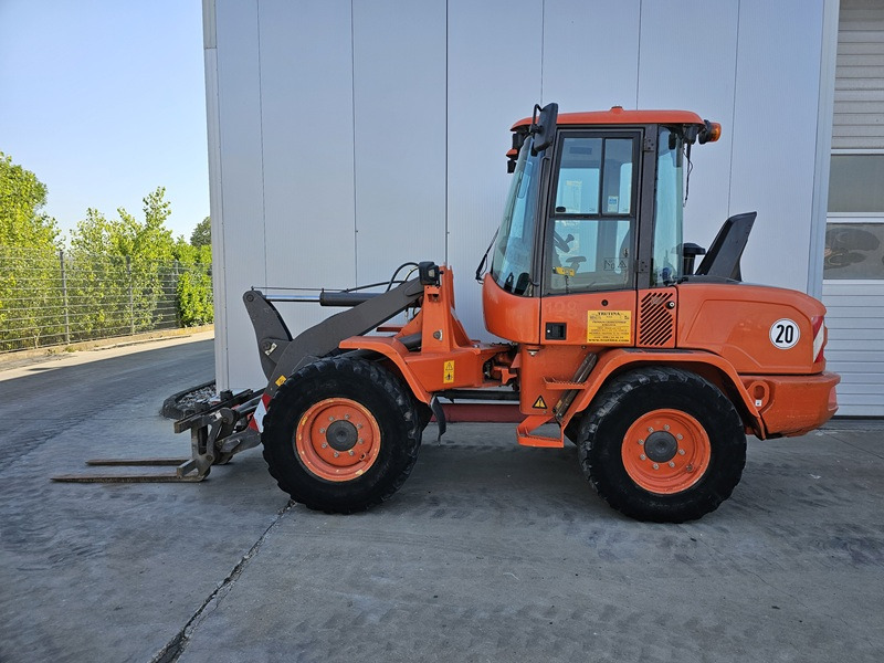 VOLVO L30G - Kolový nakladač: obrázek 2 VOLVO L30G - Kolový nakladač: obrázek 2