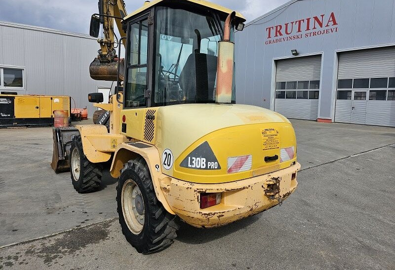 Volvo L30B - Nakladač: obrázek 2 Volvo L30B - Nakladač: obrázek 2