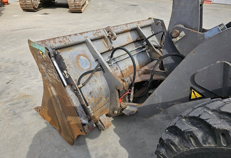 Nakladač Volvo L30B: obrázek 12