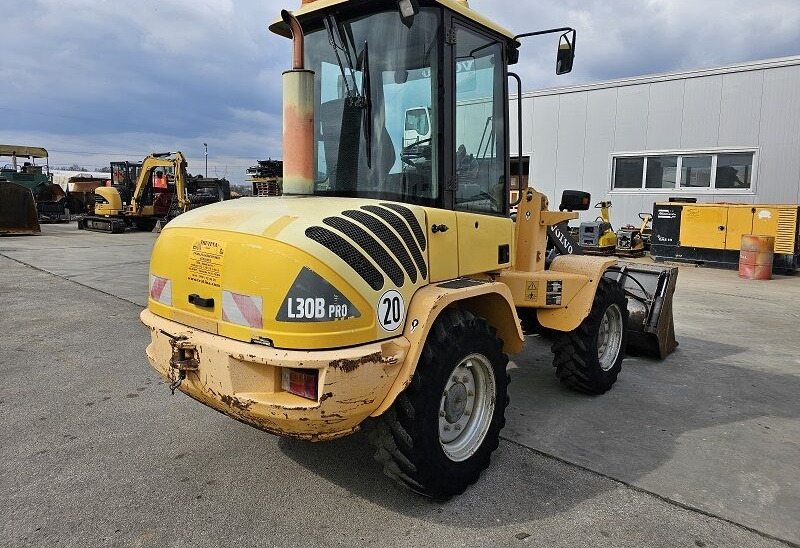 Volvo L30B - Nakladač: obrázek 3 Volvo L30B - Nakladač: obrázek 3