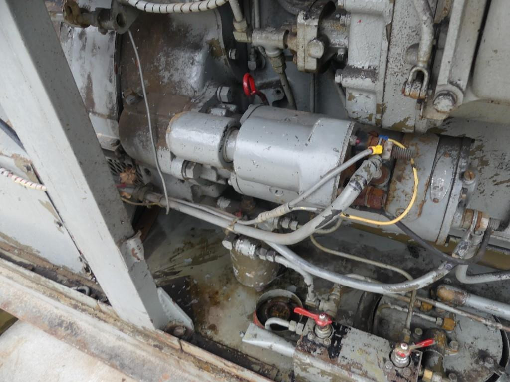 Elektrický generátor Deutz F1L612/53: obrázek 27