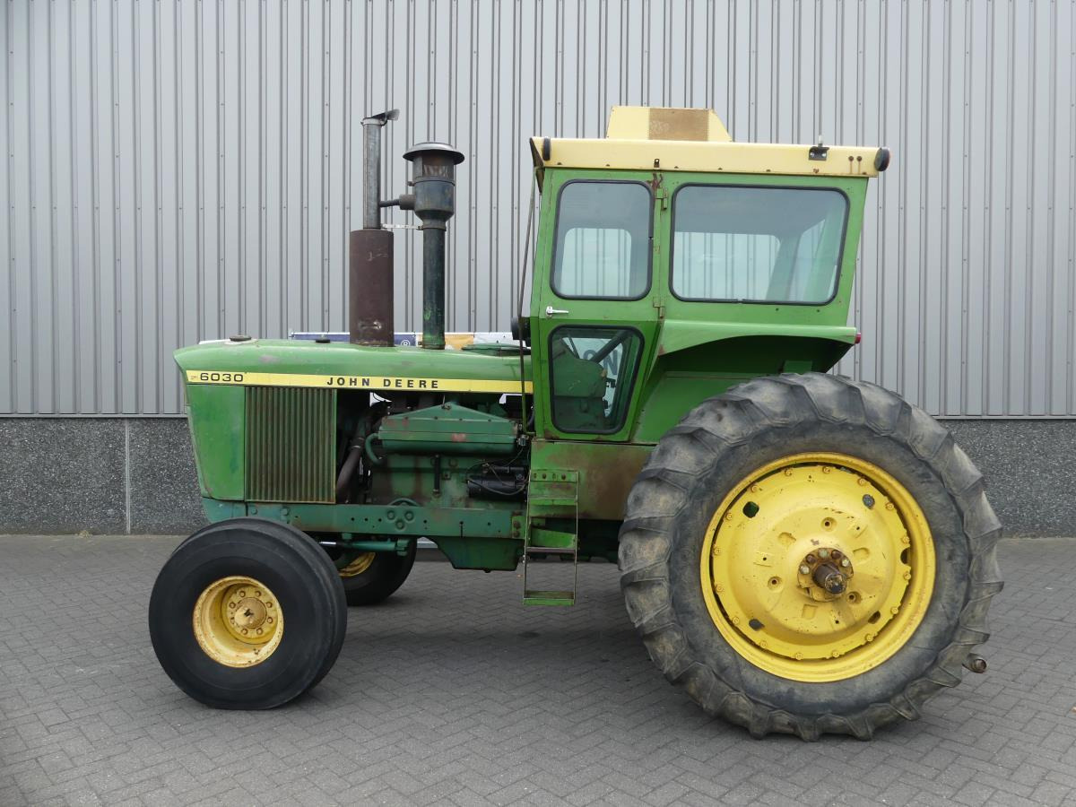 John-Deere 6030 - Traktor: obrázek 3 John-Deere 6030 - Traktor: obrázek 3