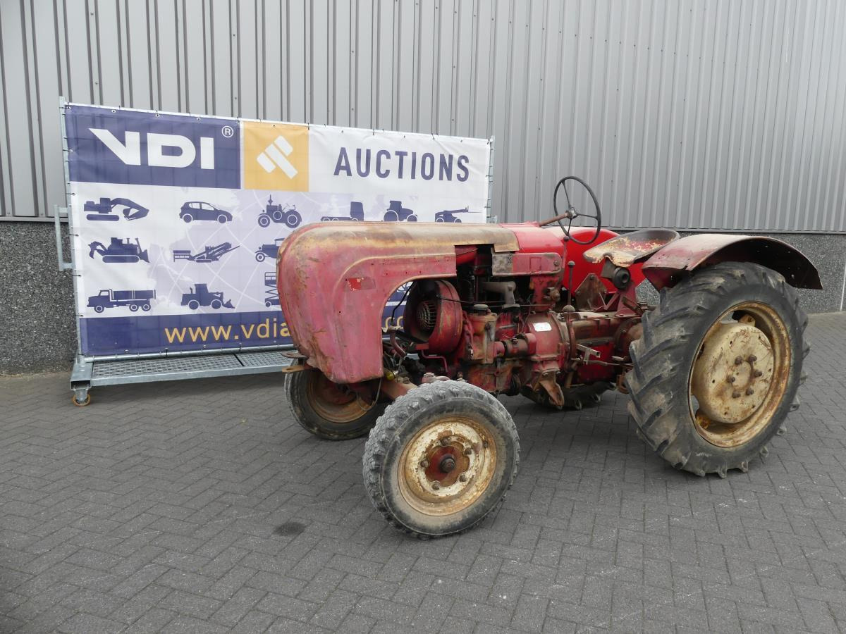 Porsche 218 - Traktor: obrázek 1 Porsche 218 - Traktor: obrázek 1