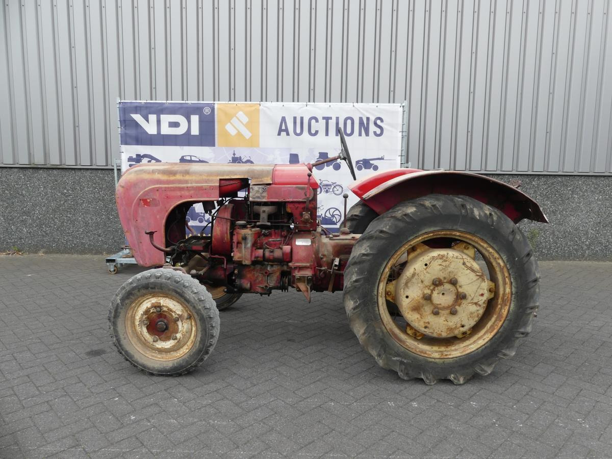 Porsche 218 - Traktor: obrázek 3 Porsche 218 - Traktor: obrázek 3