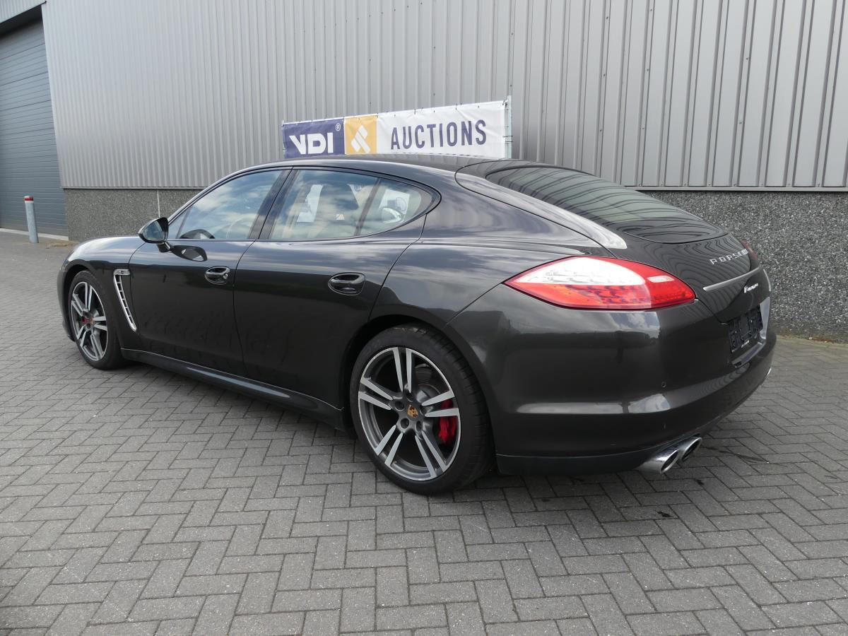 Porsche Panamera, Platina Edition - Sedan: obrázek 4 Porsche Panamera, Platina Edition - Sedan: obrázek 4