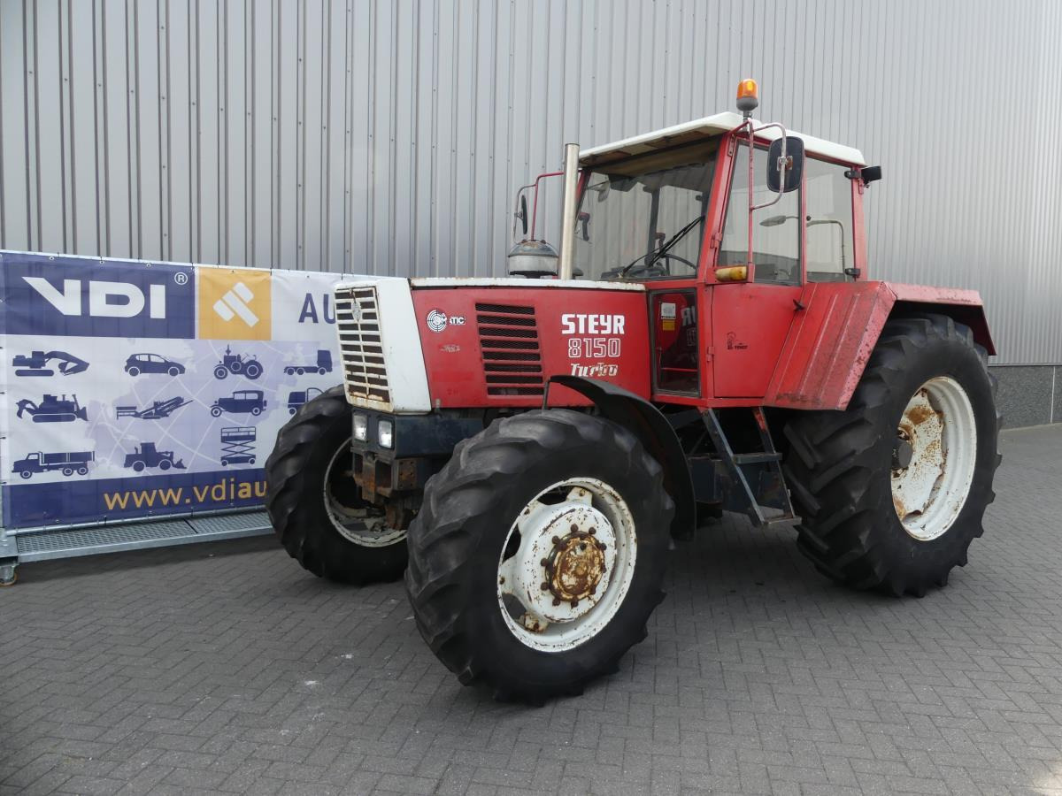 Steyr 8150 - Traktor: obrázek 2 Steyr 8150 - Traktor: obrázek 2
