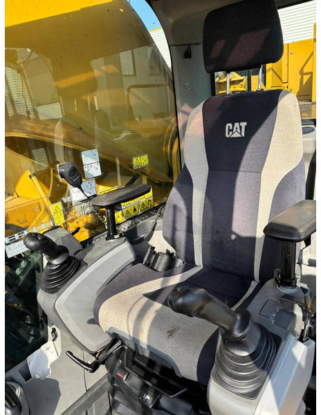 Pásové rýpadlo Cat 390 F L: obrázek 8 Pásové rýpadlo Cat 390 F L: obrázek 8