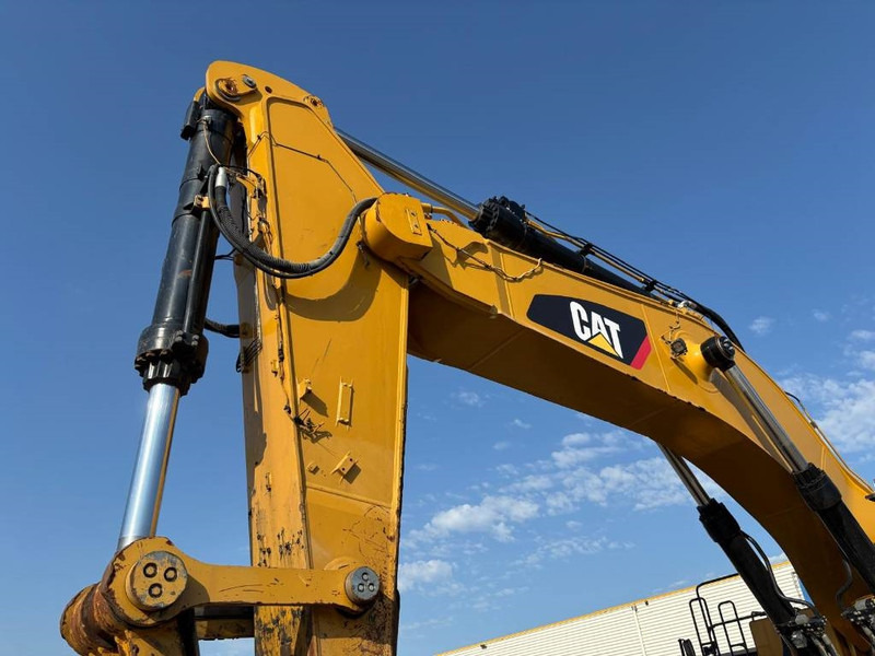 Pásové rýpadlo Cat 390 F L: obrázek 13 Pásové rýpadlo Cat 390 F L: obrázek 13