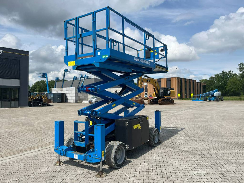 Genie GS 2669 DC - Nůžková plošina: obrázek 3 Genie GS 2669 DC - Nůžková plošina: obrázek 3