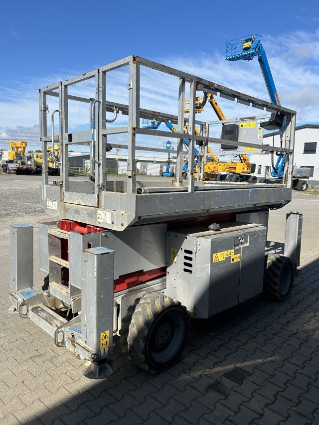 GENIE GS3369RT - Nůžková plošina: obrázek 2 GENIE GS3369RT - Nůžková plošina: obrázek 2