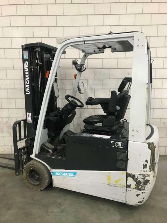 Unicarriers TX 3/18 - Elektrický vysokozdvižný vozík: obrázek 2 Unicarriers TX 3/18 - Elektrický vysokozdvižný vozík: obrázek 2