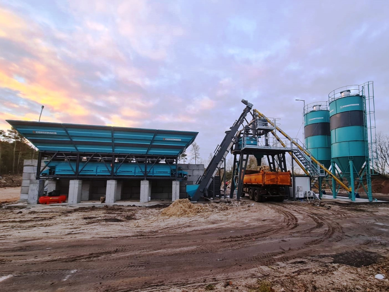 Constmach 60 m³/h kompakte Betonmischanlage - Betonárna: obrázek 2 Constmach 60 m³/h kompakte Betonmischanlage - Betonárna: obrázek 2