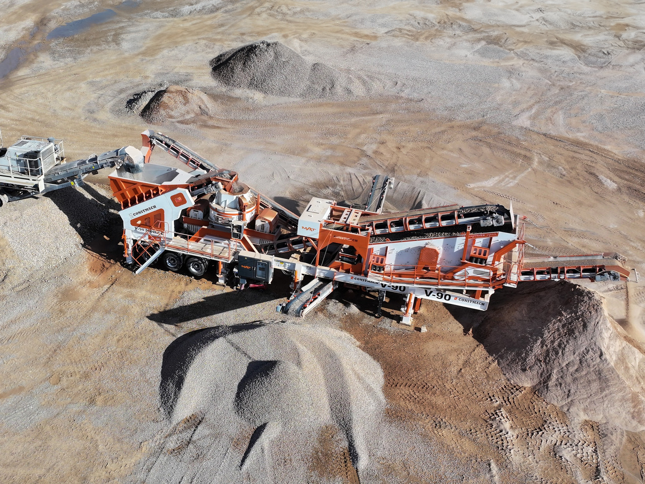 Constmach Concasseur À Impact À Axe Vertical Mobile D'une Capacité De 250 T/H - Mobilní drtič: obrázek 3 Constmach Concasseur À Impact À Axe Vertical Mobile D'une Capacité De 250 T/H - Mobilní drtič: obrázek 3