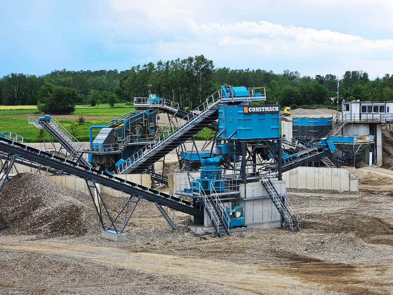 Constmach Installation Stationnaire De Lavage Et De Criblage De Sable Et De Gravier - Třídič: obrázek 1 Constmach Installation Stationnaire De Lavage Et De Criblage De Sable Et De Gravier - Třídič: obrázek 1