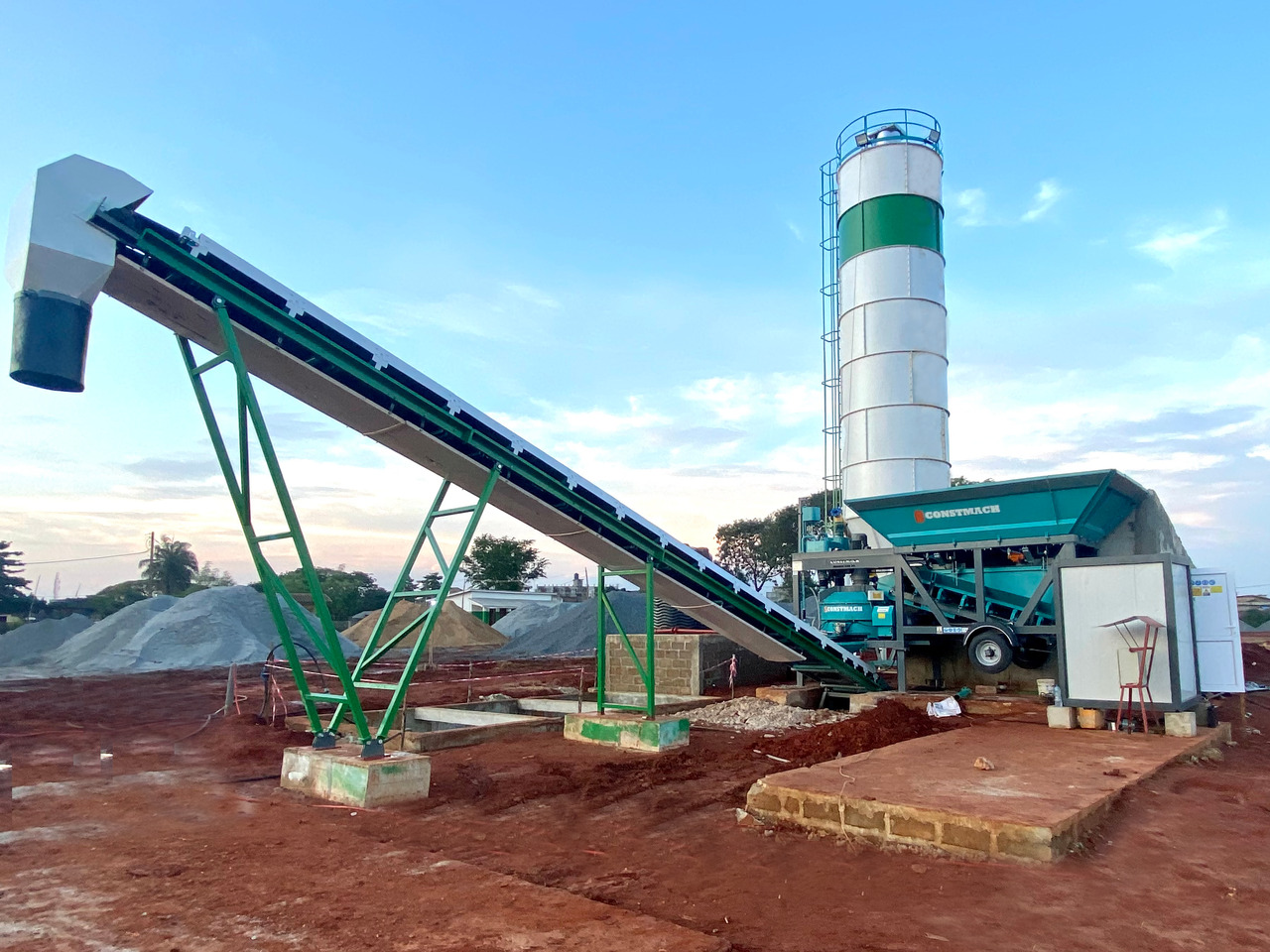 Constmach Mini-Mobile Betonmischanlage 30 m³/h - Betonárna: obrázek 4 Constmach Mini-Mobile Betonmischanlage 30 m³/h - Betonárna: obrázek 4