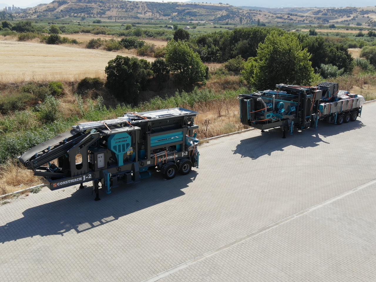 Constmach Mobile Impact Crushing And Screening Plant With Capacity Of 150-200 Tons - Mobilní drtič: obrázek 2 Constmach Mobile Impact Crushing And Screening Plant With Capacity Of 150-200 Tons - Mobilní drtič: obrázek 2