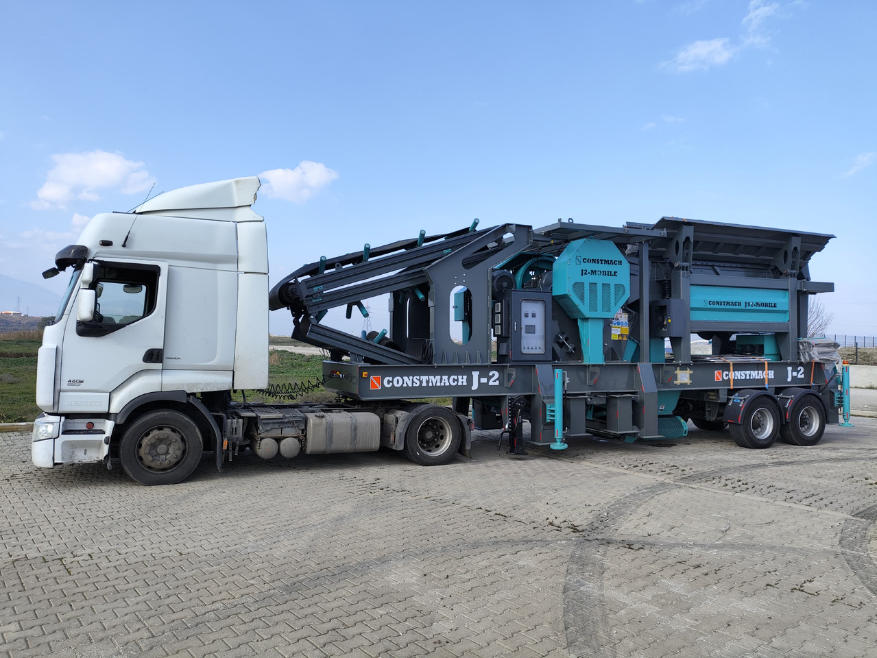 Constmach Mobile Jaw Crusher (Mobile Crusher) With Capacity Of 120-150 Tons - Mobilní drtič: obrázek 4 Constmach Mobile Jaw Crusher (Mobile Crusher) With Capacity Of 120-150 Tons - Mobilní drtič: obrázek 4