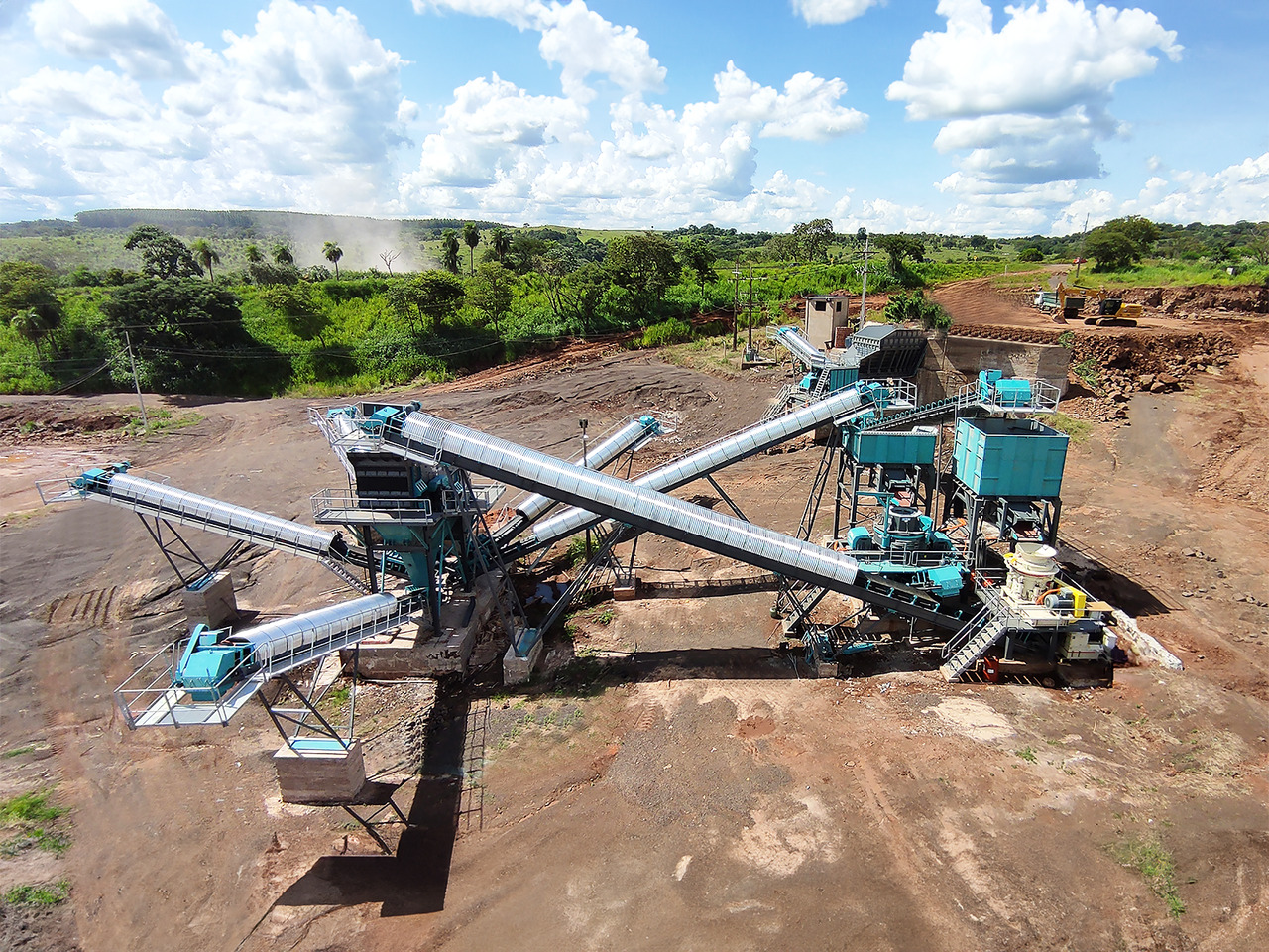 Constmach Stationary Stone Crushing and Screening Plant 50 to 1,000 TPH - Drticí zařízení: obrázek 4 Constmach Stationary Stone Crushing and Screening Plant 50 to 1,000 TPH - Drticí zařízení: obrázek 4