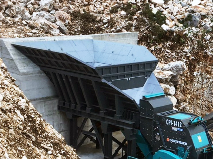 Constmach Vibrationsförderer mit Kapazitäten von 80 bis 500 Tonnen - Důlní stroj: obrázek 2 Constmach Vibrationsförderer mit Kapazitäten von 80 bis 500 Tonnen - Důlní stroj: obrázek 2