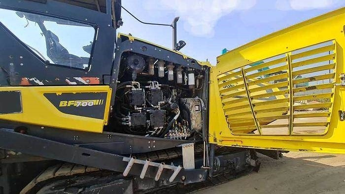 Finišér Bomag BF700C-2: obrázek 14