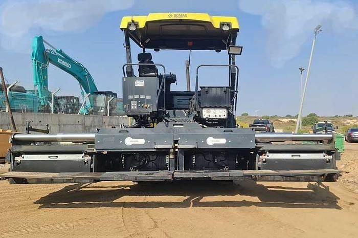 Finišér Bomag BF700C-2: obrázek 7