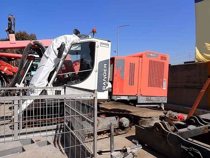 Sandvik DX800 - Vrtná souprava: obrázek 4 Sandvik DX800 - Vrtná souprava: obrázek 4