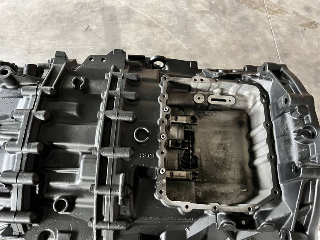 MAN TGA ZF Getriebe 12AS2331 TO - Převodovka pro Nákladní auto: obrázek 2 MAN TGA ZF Getriebe 12AS2331 TO - Převodovka pro Nákladní auto: obrázek 2