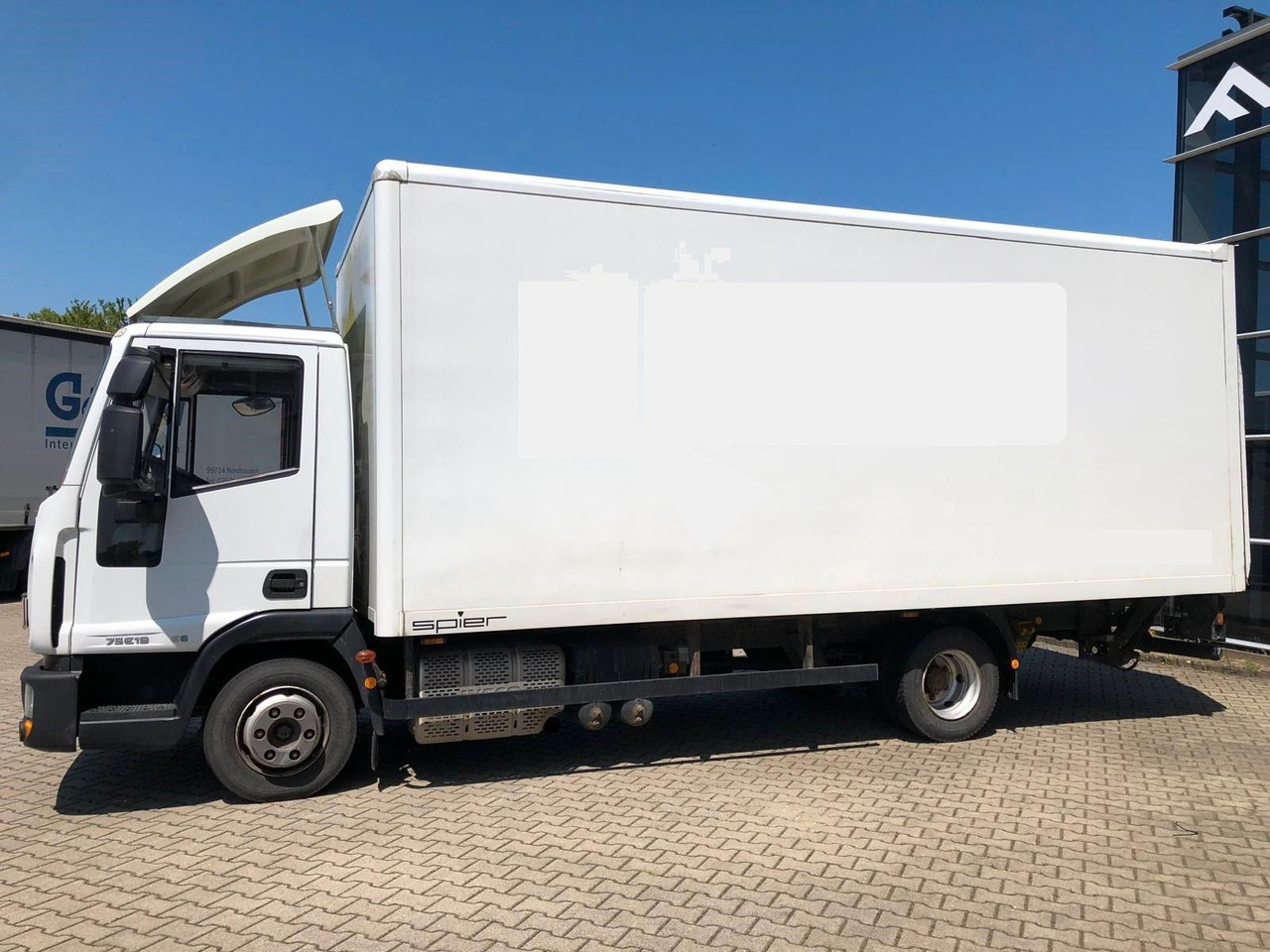 Iveco 75 E 190 Koffer*LBW*Schalter*Blatt/Luft*Klima - Dodávka skřín: obrázek 5 Iveco 75 E 190 Koffer*LBW*Schalter*Blatt/Luft*Klima - Dodávka skřín: obrázek 5