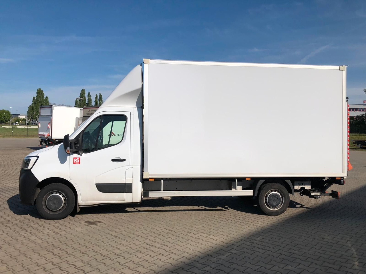 Renault MASTER RED 3.5T*LBW*Klima*4.2m*AUCH MIETE - Dodávka skřín: obrázek 3 Renault MASTER RED 3.5T*LBW*Klima*4.2m*AUCH MIETE - Dodávka skřín: obrázek 3