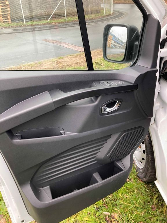 Malá dodávka Renault TRAFIC RED VAN FWD E6  L2H1: obrázek 8