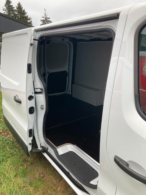 Malá dodávka Renault TRAFIC RED VAN FWD E6  L2H1: obrázek 11