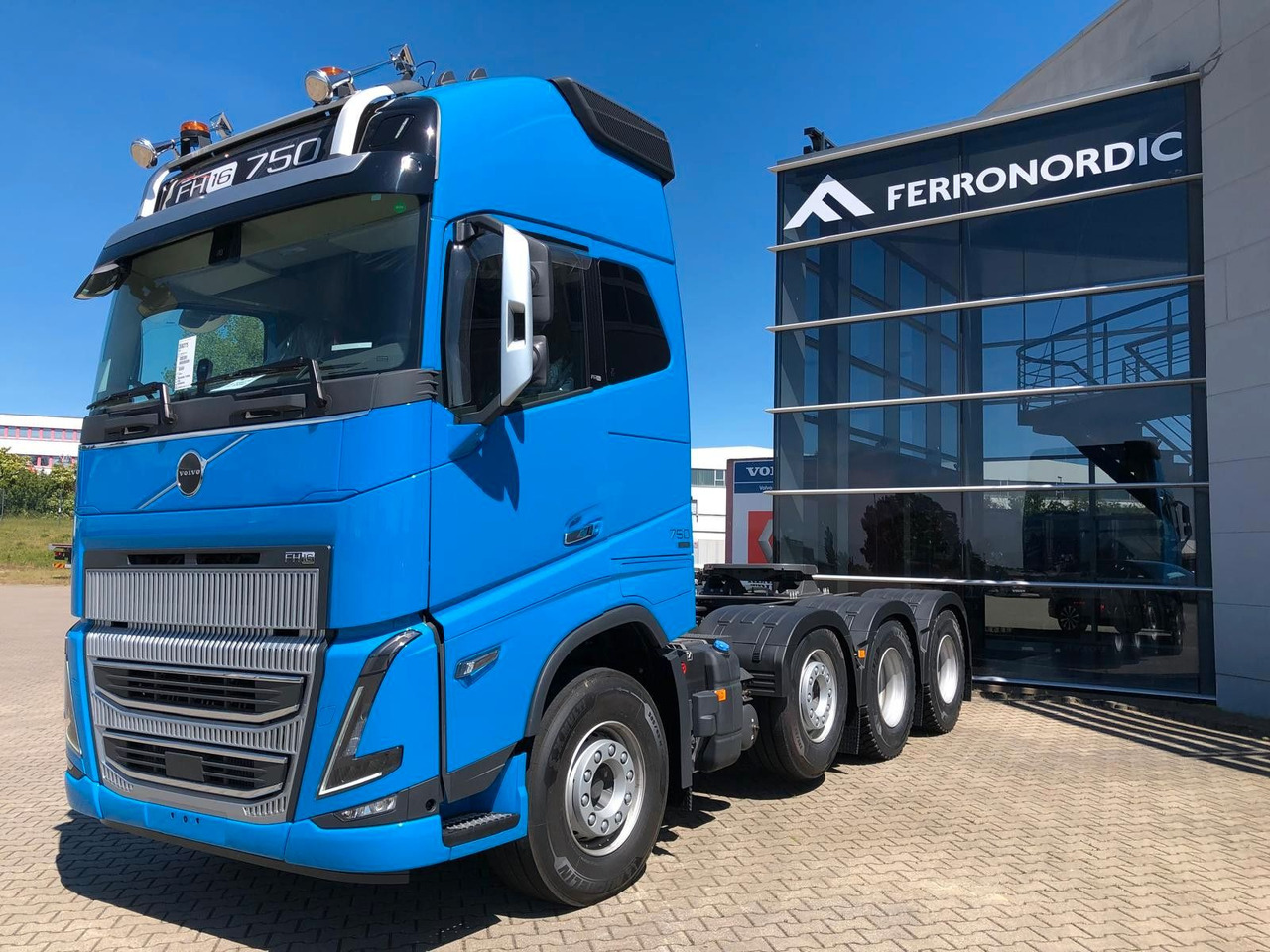 Volvo FH16 750 XL 8x4 Tridem*100T*Kriechgänge*Retarder Volvo FH16 750 XL 8x4 Tridem*100T*Kriechgänge*Retarder - Tahač: obrázek 3 Volvo FH16 750 XL 8x4 Tridem*100T*Kriechgänge*Retarder Volvo FH16 750 XL 8x4 Tridem*100T*Kriechgänge*Retarder - Tahač: obrázek 3