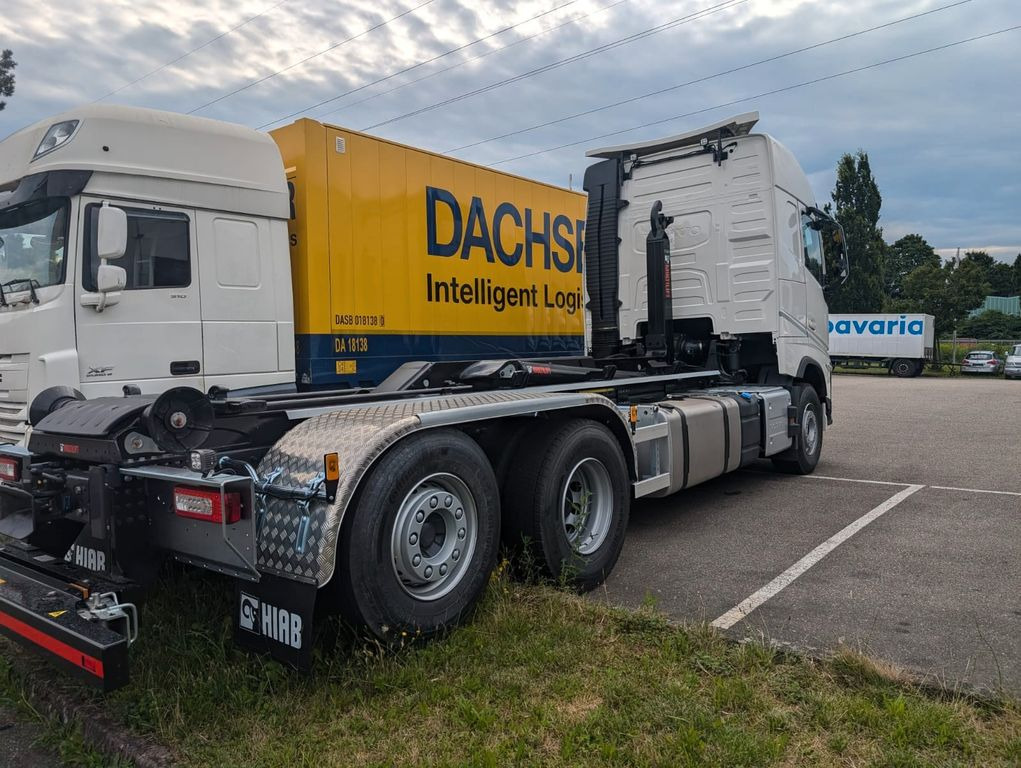 Volvo FH 5006x2 R - Hákový nosič kontejnerů: obrázek 3 Volvo FH 5006x2 R - Hákový nosič kontejnerů: obrázek 3