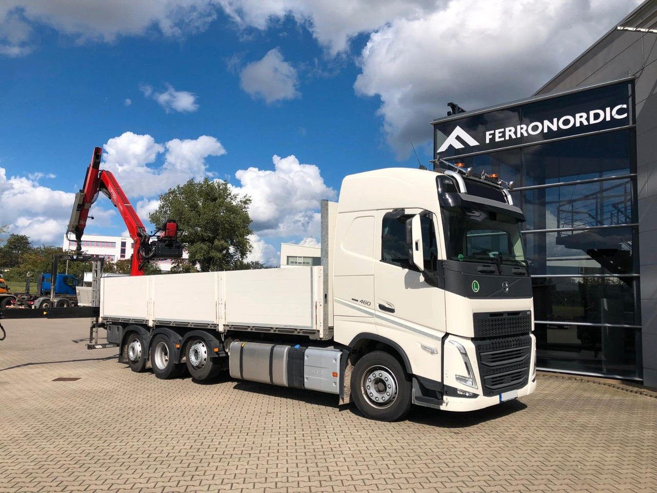 Volvo FH460 8x2 TRIDEM VLA&NLA gelenkt*FASSI F215AS.24 - Nákladní automobil valníkový/ Plošinový, Auto s hydraulickou rukou: obrázek 5 Volvo FH460 8x2 TRIDEM VLA&NLA gelenkt*FASSI F215AS.24 - Nákladní automobil valníkový/ Plošinový, Auto s hydraulickou rukou: obrázek 5