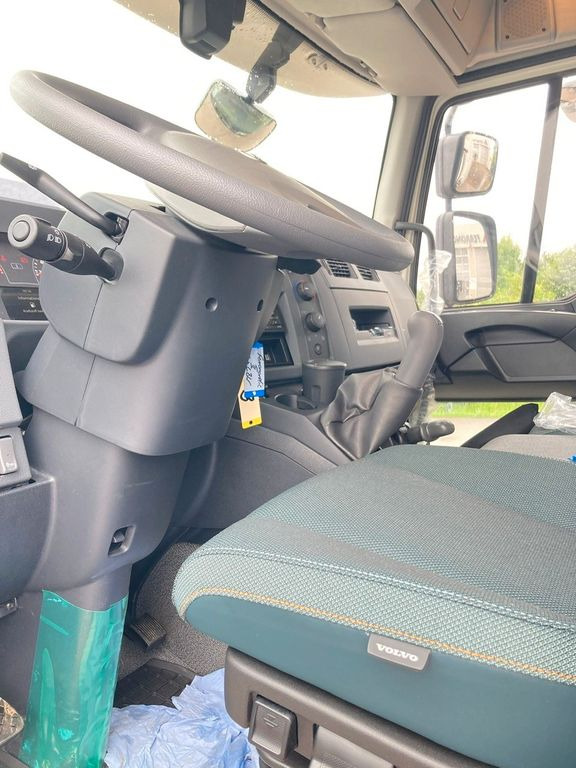 Volvo FL 280 4x2 - Plachtový nákladní auto: obrázek 4 Volvo FL 280 4x2 - Plachtový nákladní auto: obrázek 4