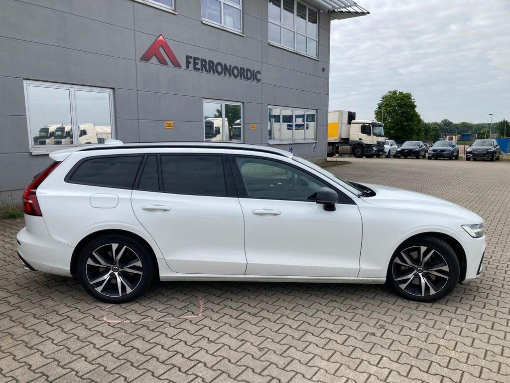 Volvo V60 T6 AWD R-Design Expression Recharge Plug-In - Osobní auto: obrázek 4 Volvo V60 T6 AWD R-Design Expression Recharge Plug-In - Osobní auto: obrázek 4